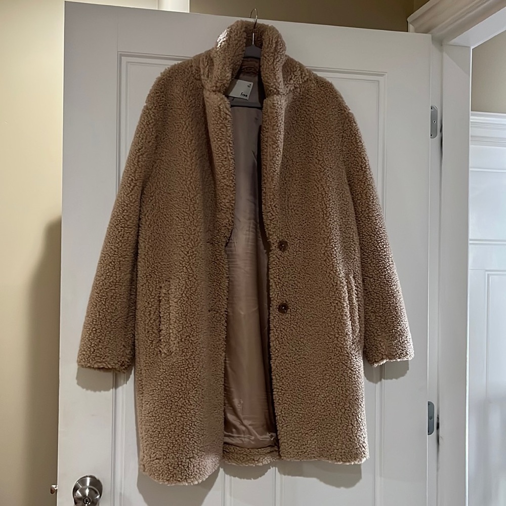 Long teddy jacket in tan color
